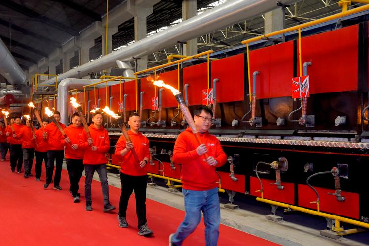 产品热销！大角鹿瓷砖新丰工厂点火投产，全力保障市场供应